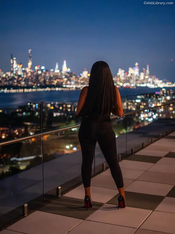 Angela Simmons photo 13 of 679