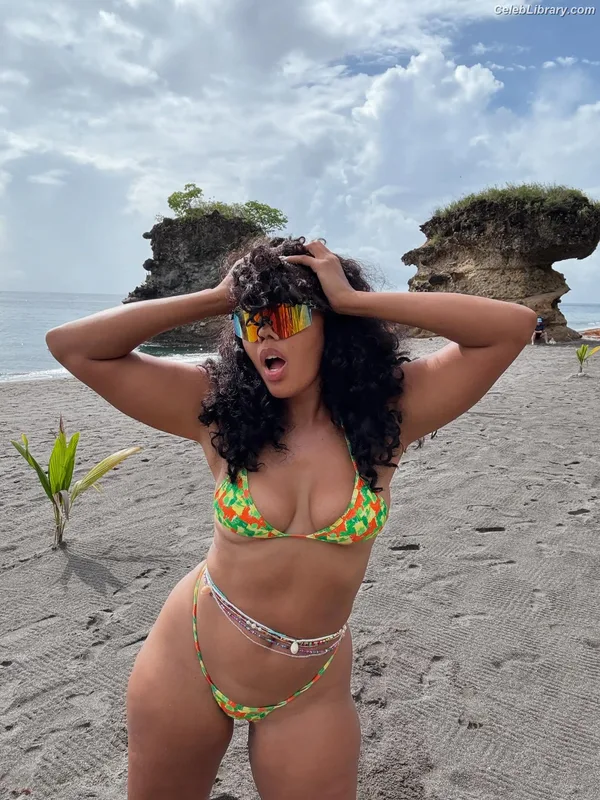 Angela Simmons photo 19 of 679