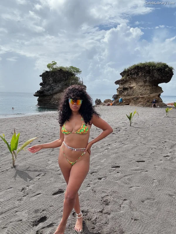 Angela Simmons photo 24 of 679