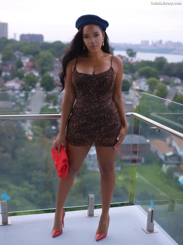 Angela Simmons photo 5 of 679