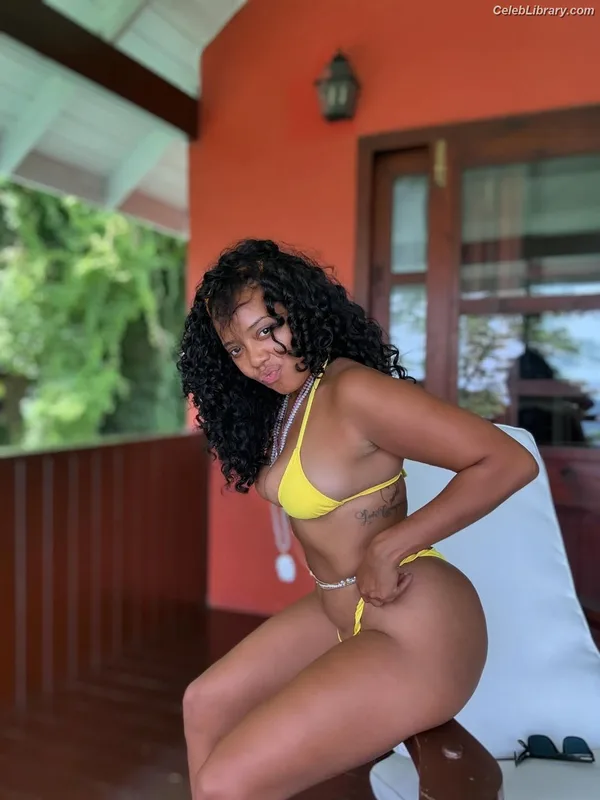 Angela Simmons photo 6 of 679