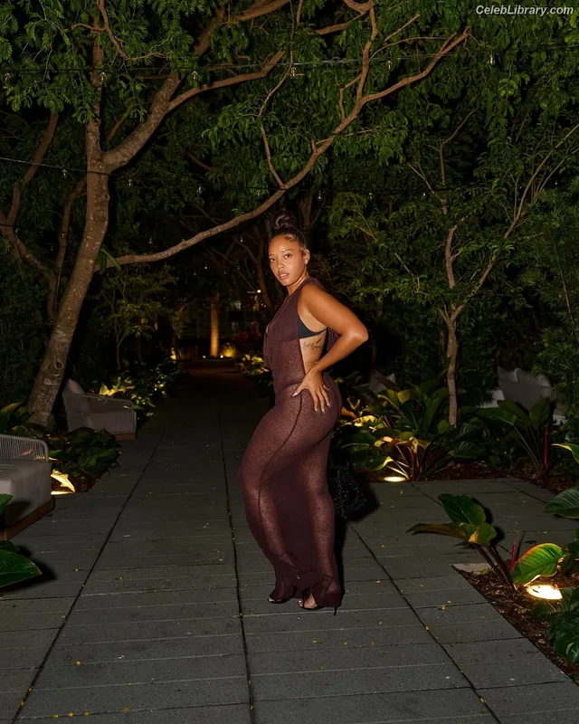 Angela Simmons photo 23 of 679