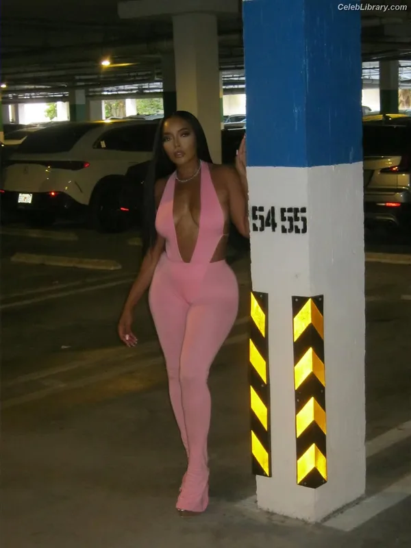 Angela Simmons photo 16 of 679