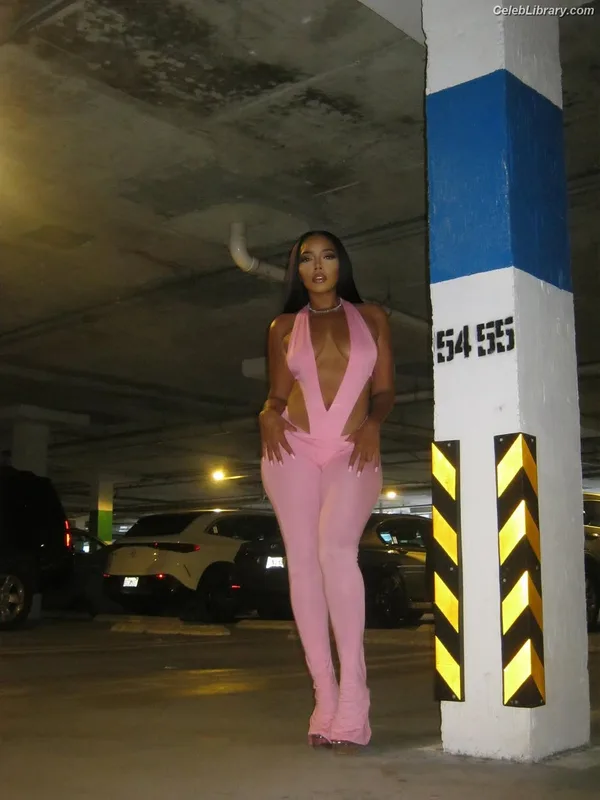 Angela Simmons photo 24 of 679