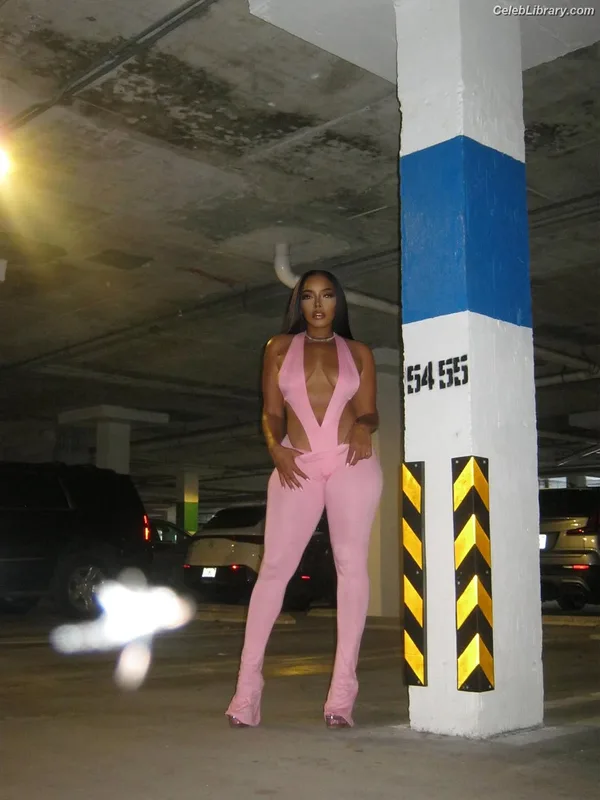 Angela Simmons photo 1 of 679
