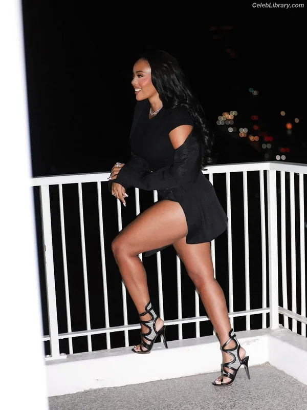 Angela Simmons photo 7 of 679