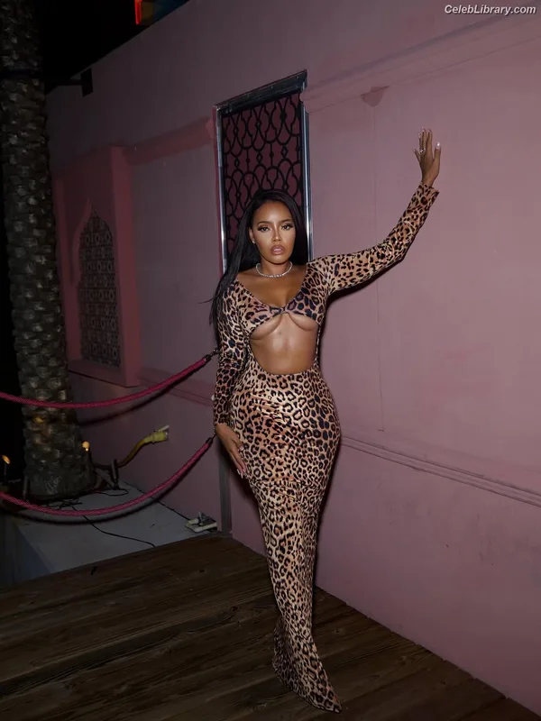 Angela Simmons photo 12 of 679