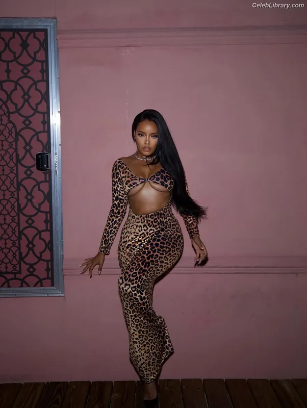 Angela Simmons photo 15 of 679