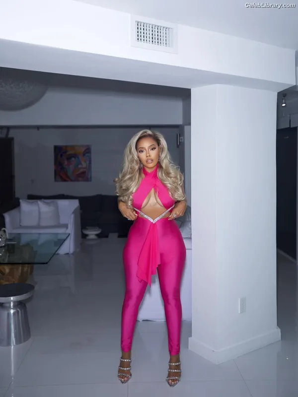 Angela Simmons photo 20 of 679