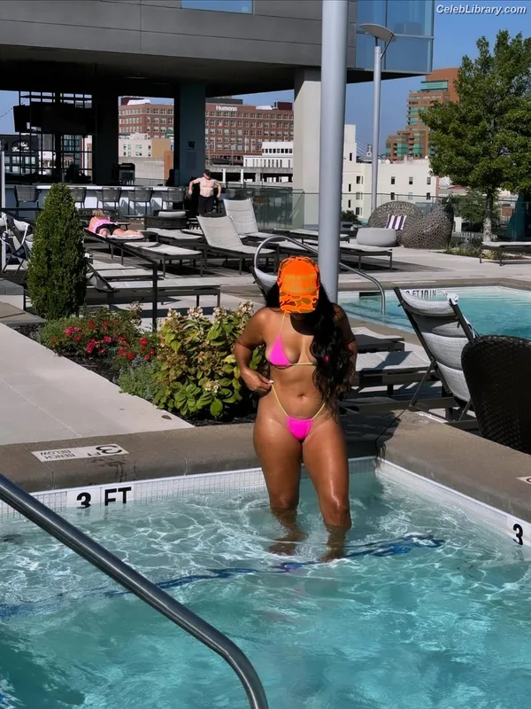Angela Simmons photo 8 of 679