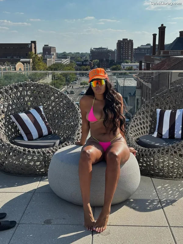 Angela Simmons photo 13 of 679