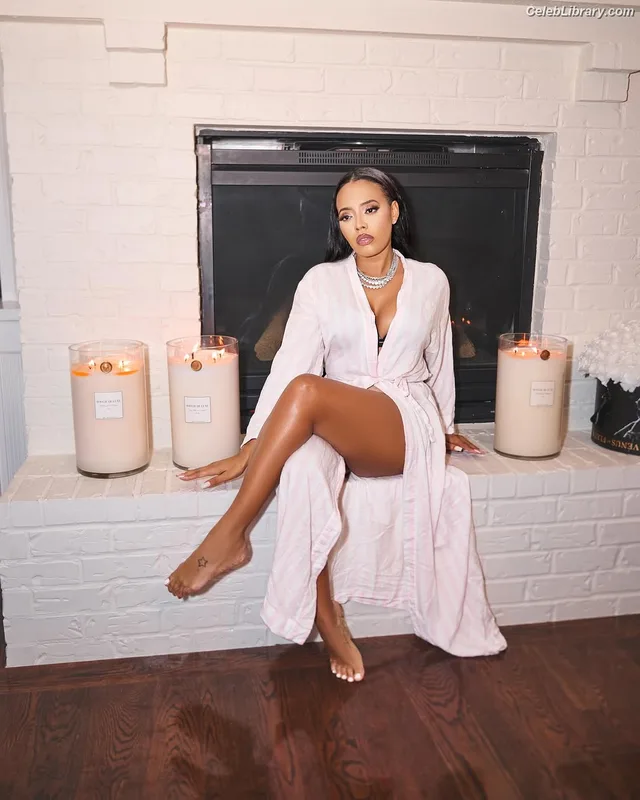 Angela Simmons photo 22 of 679