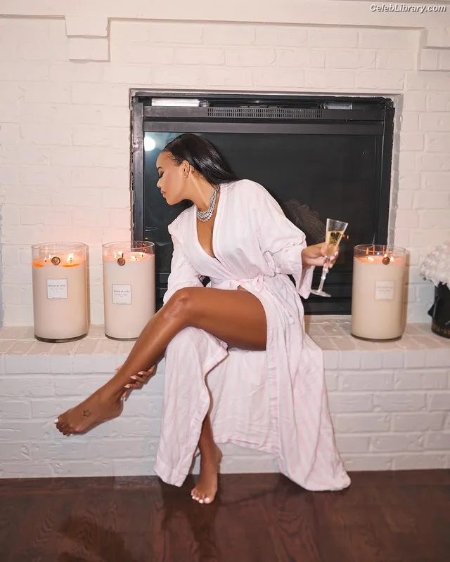 Angela Simmons photo 23 of 679