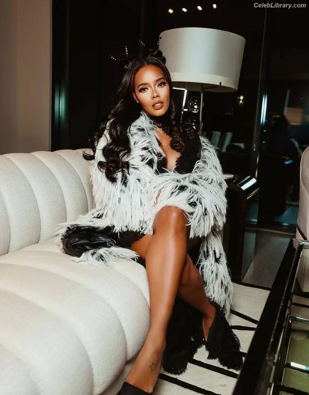 Angela Simmons photo 2 of 679