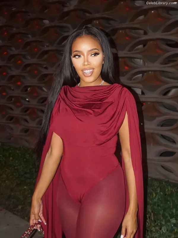 Angela Simmons photo 3 of 679