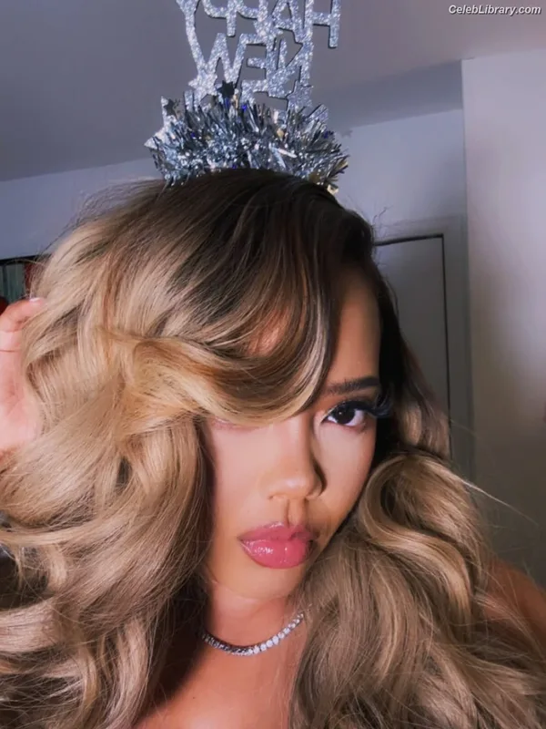 Angela Simmons photo 7 of 679