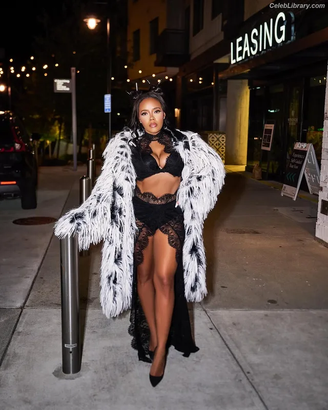 Angela Simmons photo 12 of 679