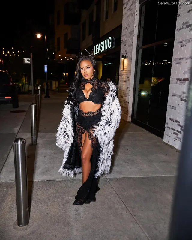 Angela Simmons photo 13 of 679