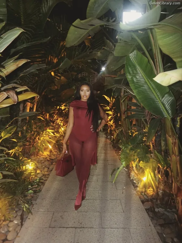Angela Simmons photo 21 of 679