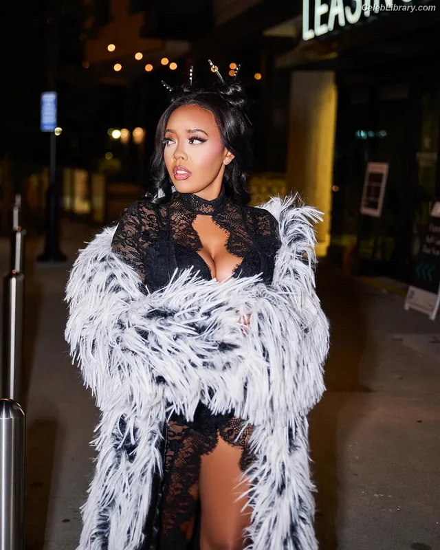 Angela Simmons photo 3 of 679