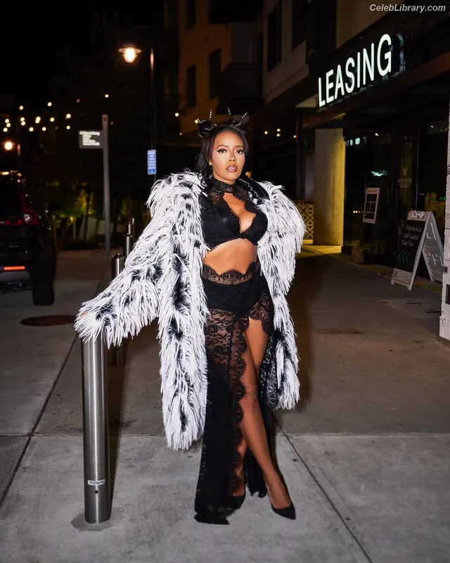 Angela Simmons photo 5 of 679