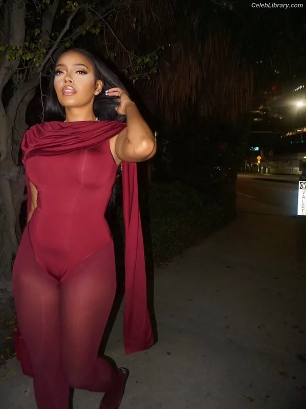 Angela Simmons photo 8 of 679