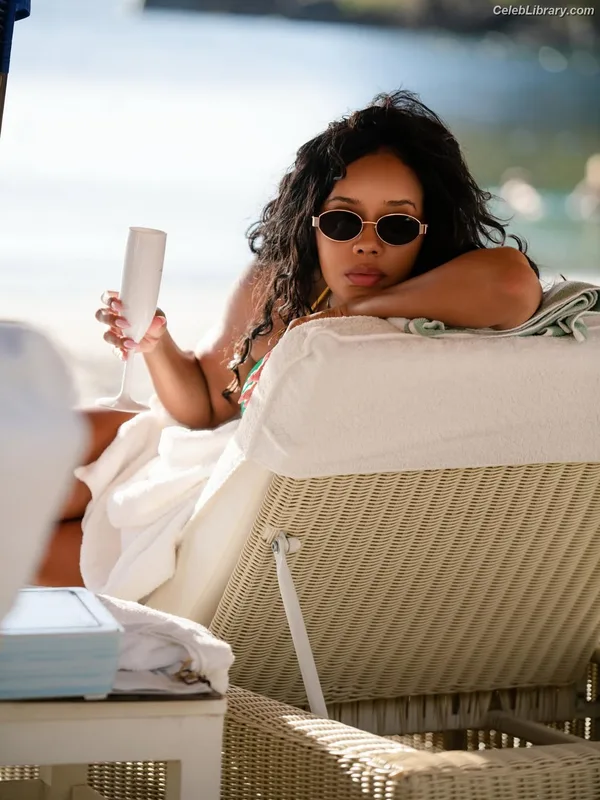Angela Simmons photo 20 of 679