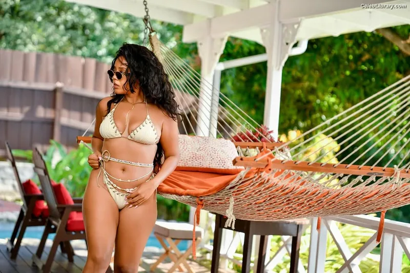 Angela Simmons photo 4 of 679