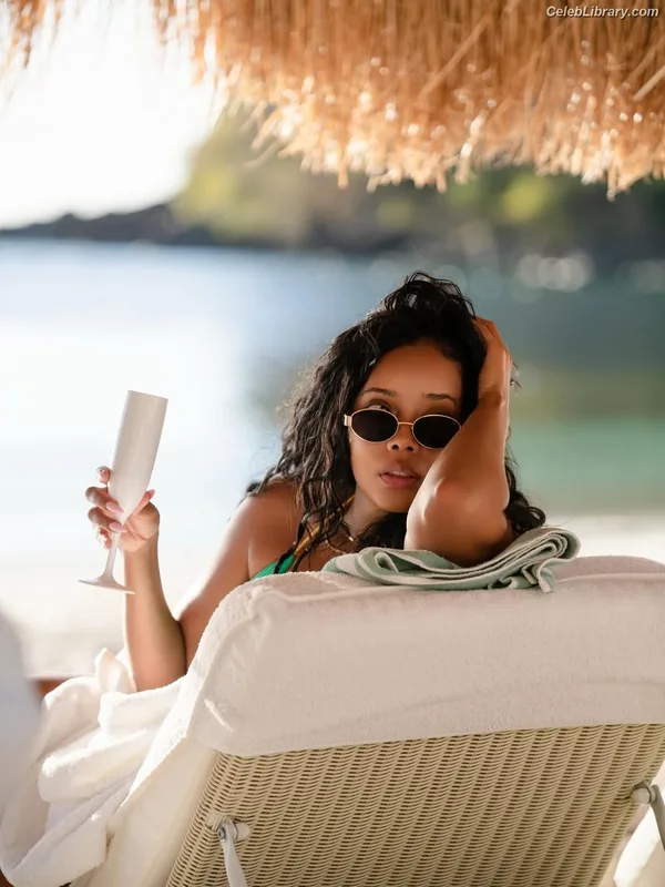 Angela Simmons photo 8 of 679