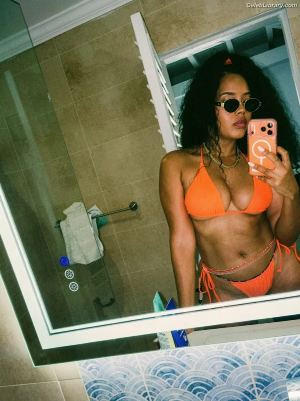 Angela Simmons photo 23 of 679
