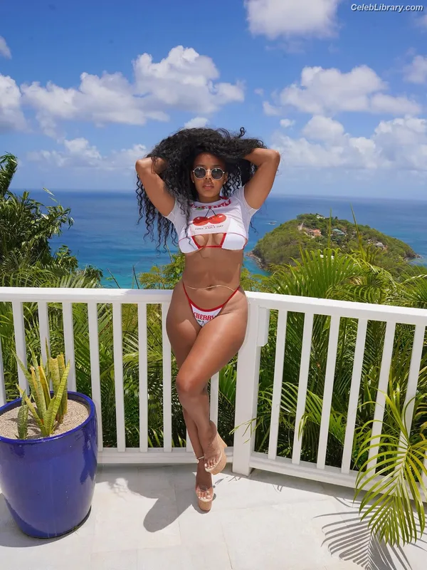 Angela Simmons photo 7 of 679