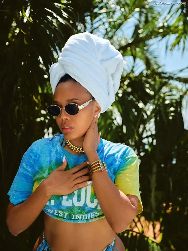 Angela Simmons photo 11 of 679
