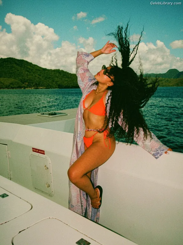 Angela Simmons photo 12 of 679