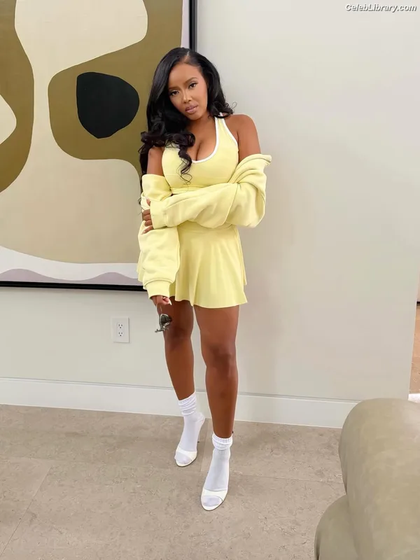 Angela Simmons photo 4 of 679