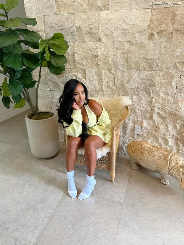Angela Simmons photo 6 of 679