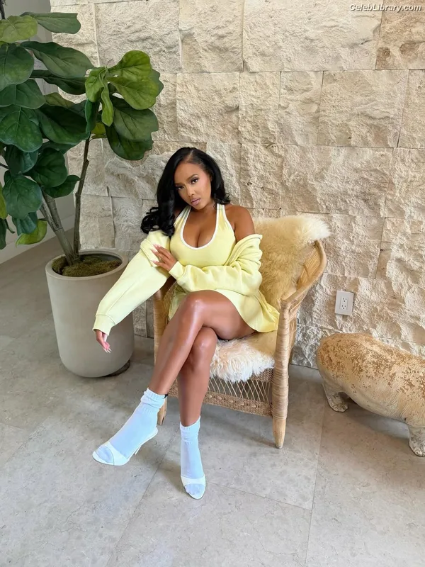Angela Simmons photo 7 of 679