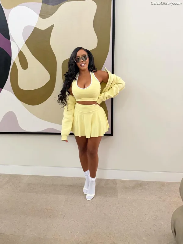 Angela Simmons photo 9 of 679