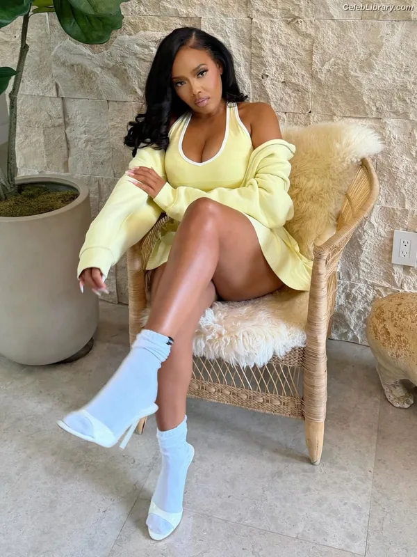 Angela Simmons photo 11 of 679