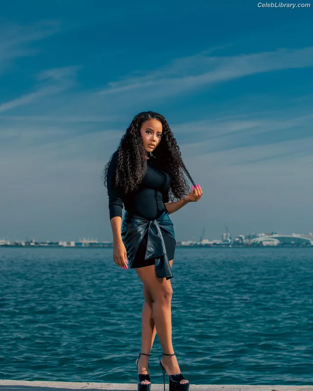 Angela Simmons photo 8 of 679