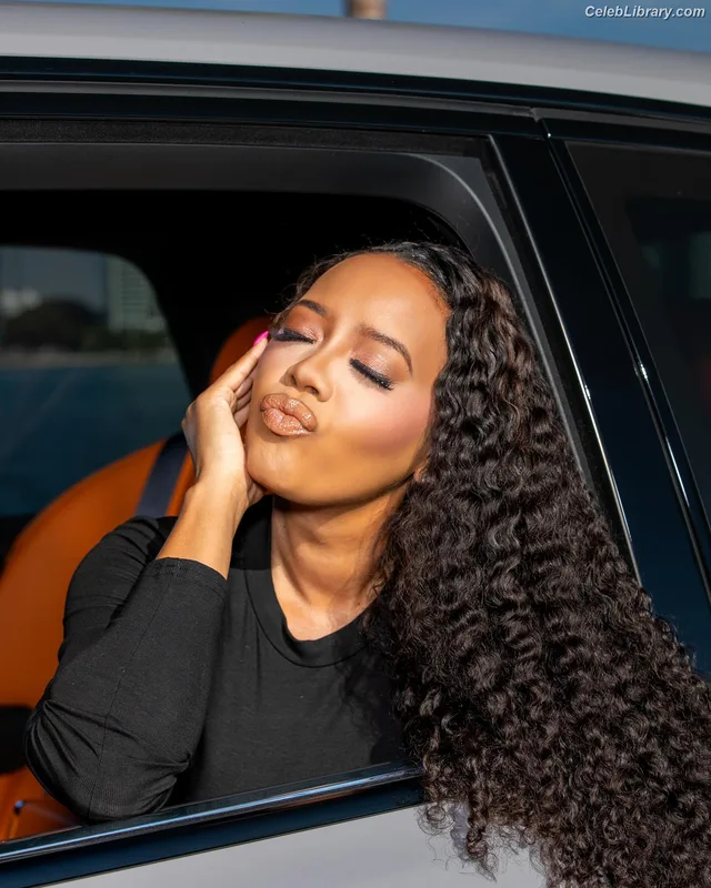Angela Simmons photo 14 of 679