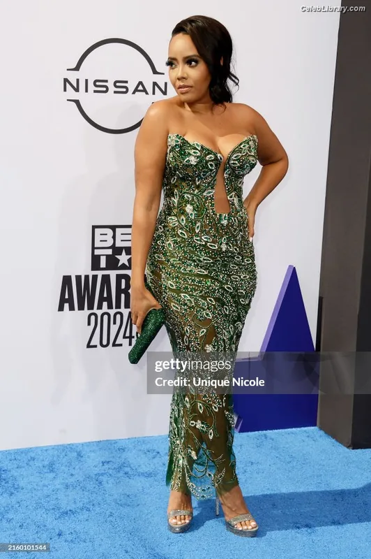 Angela Simmons photo 12 of 679