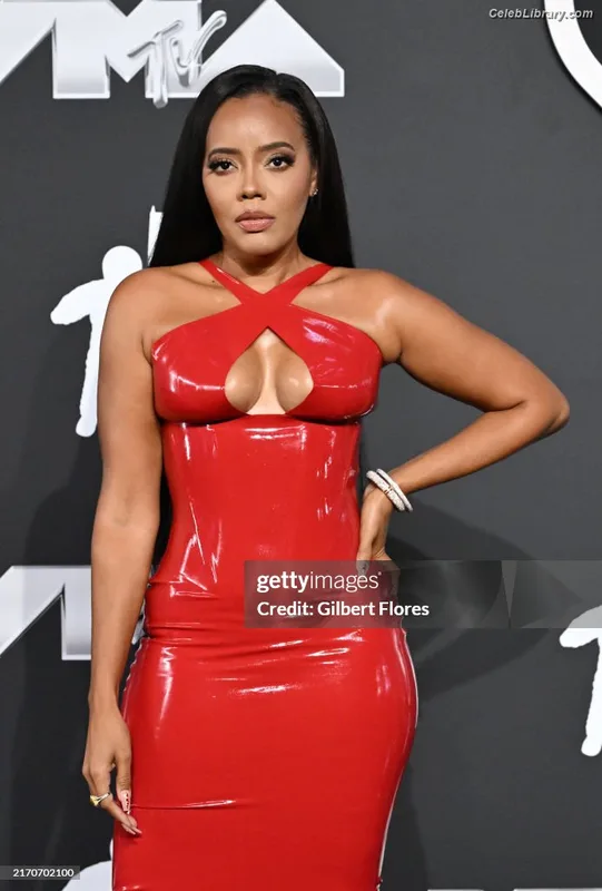 Angela Simmons photo 15 of 679