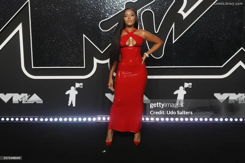 Angela Simmons photo 1 of 679