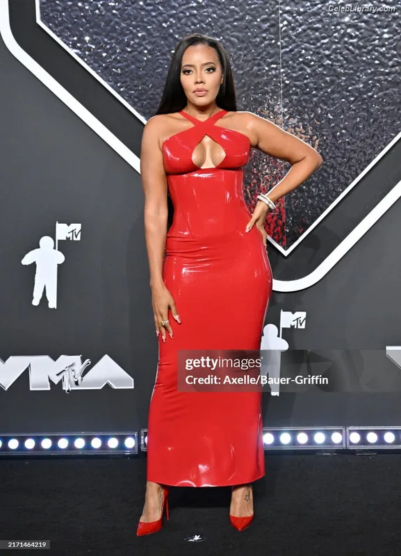 Angela Simmons photo 4 of 679