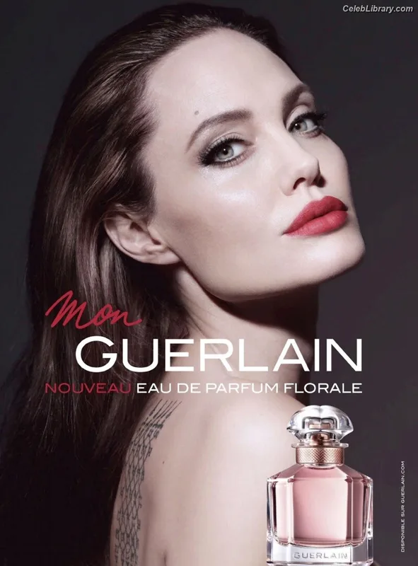 Angelina Jolie photo 12 of 611