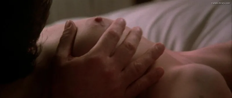 Angelina Jolie photo 14 of 611