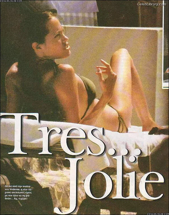 Angelina Jolie photo 5 of 611