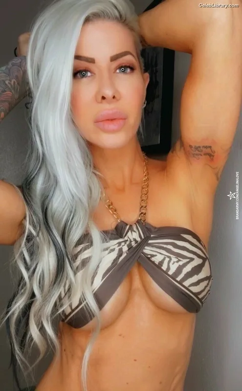 Angelina Love photo 5 of 276
