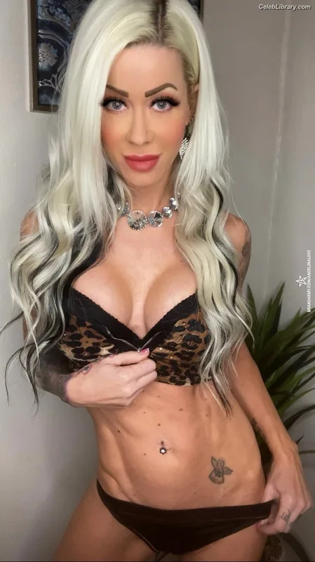 Angelina Love photo 2 of 276