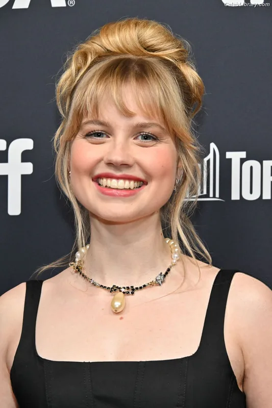 Angourie Rice photo 1 of 317